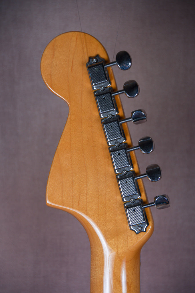 2018 Fender Johnny Marr Signature Jaguar Lake Placid Blue