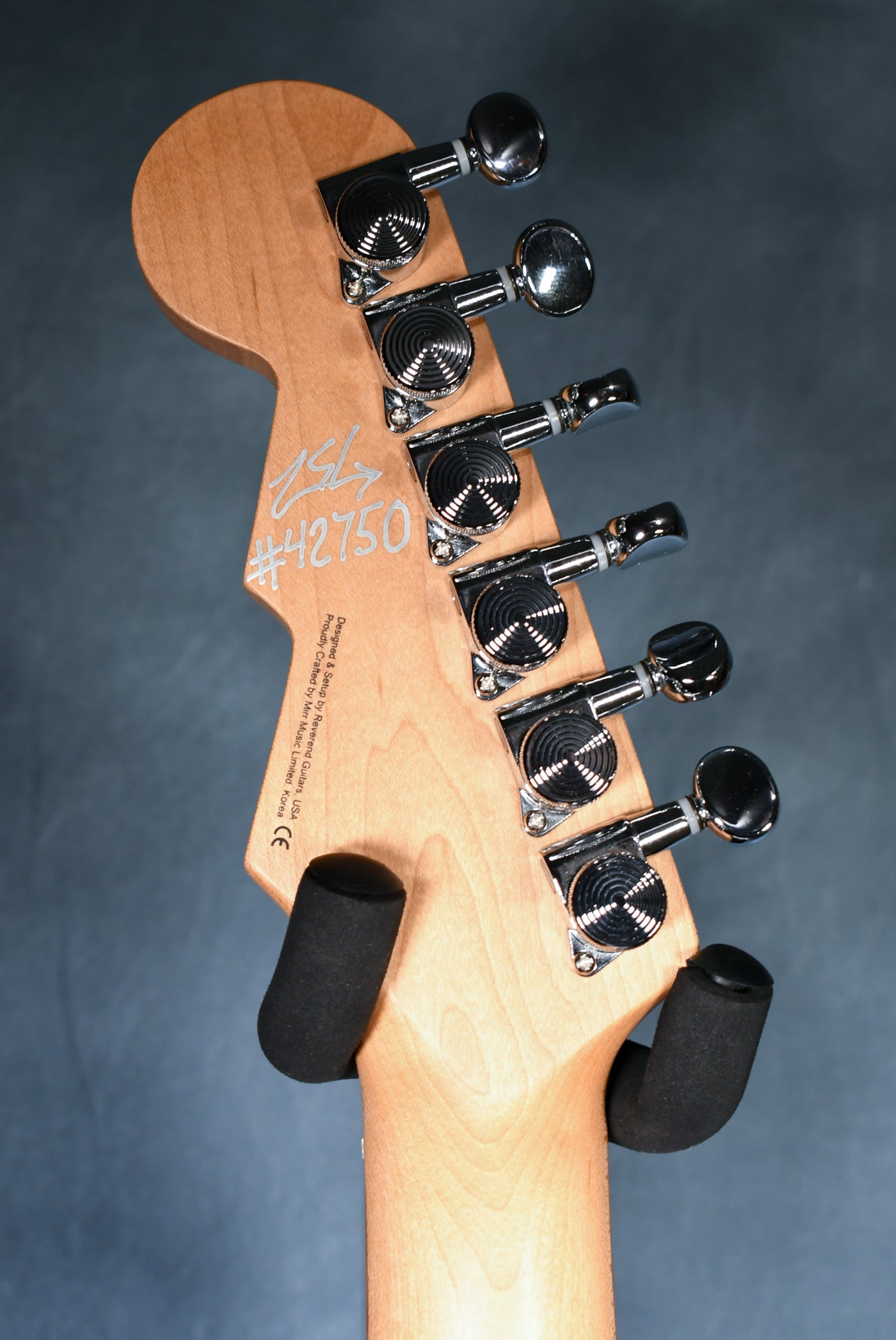 Reverend Descent W Baritone Transparent White