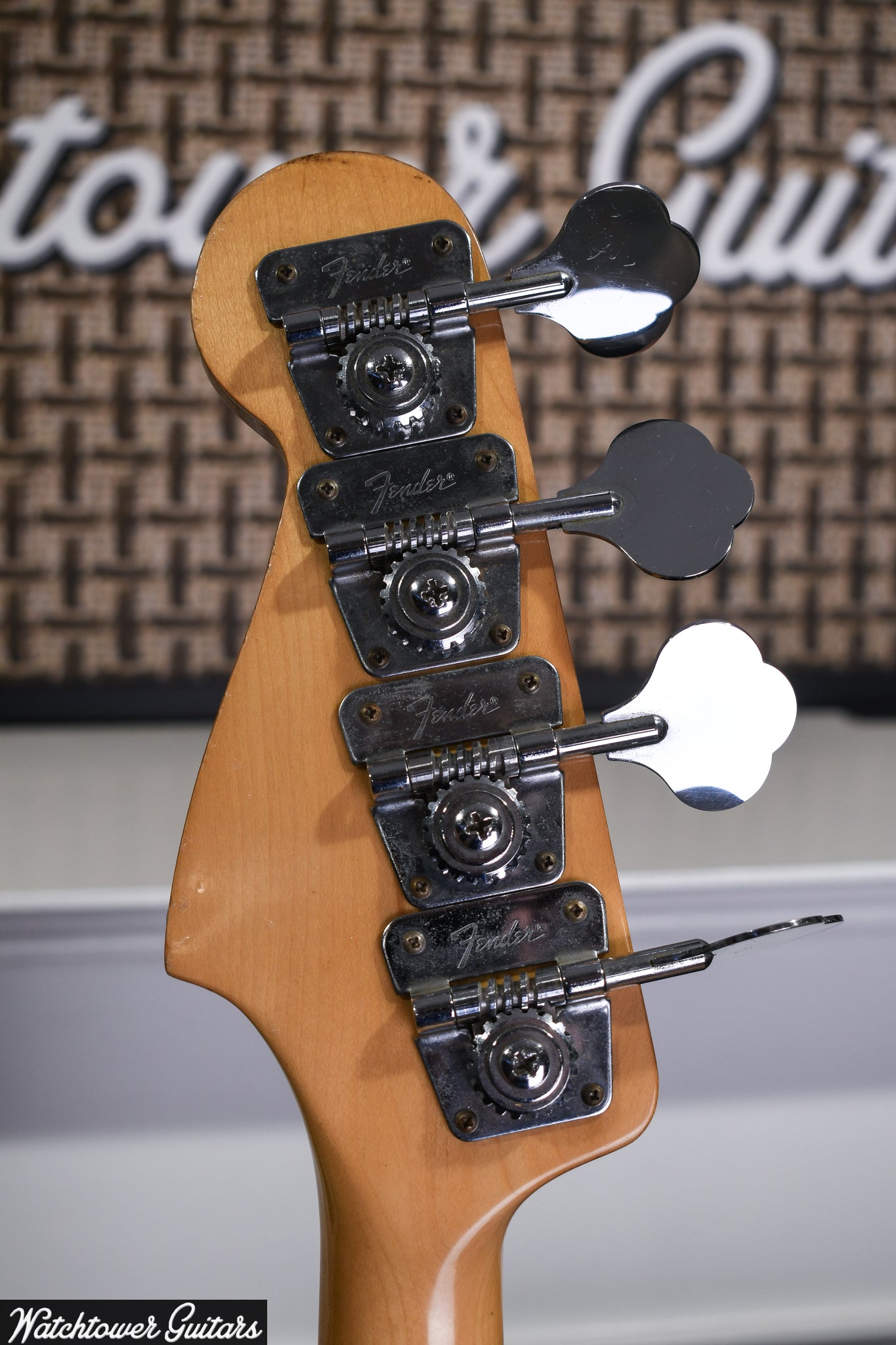 1980 Fender Jazz Bass Olympic White