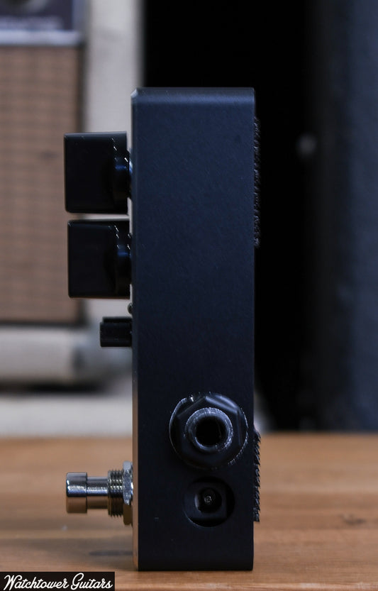 Darkglass Harmonic Booster Clean Bass Preamp