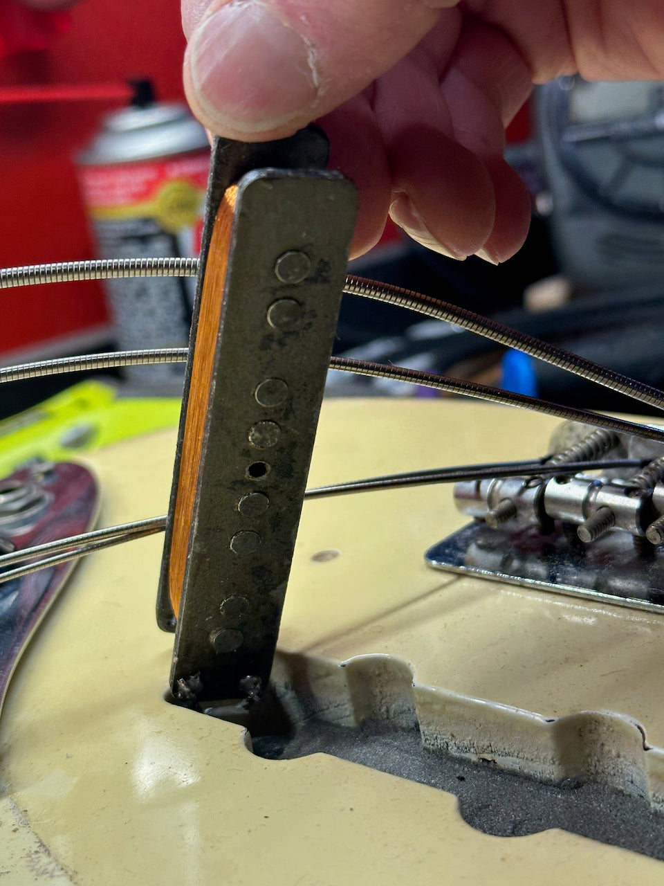 1980 Fender Jazz Bass Olympic White