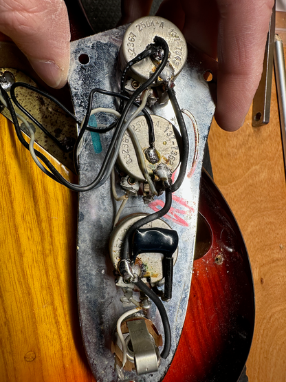 1973 Fender Jazz Bass Loaded Body - Refinished Sunburst