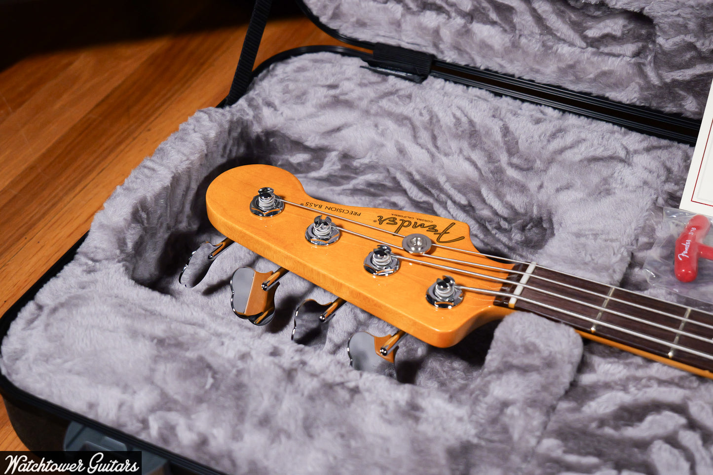 2024 Fender P Bass American Professional II Mystic Surf Green