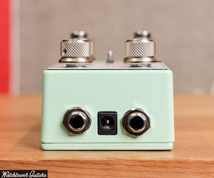 Cornerstone Antique Classic Drive