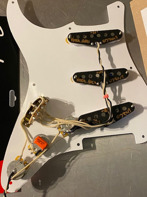 Virgil Arlo Model 1954 Strat Pickups, White covers wired in Fender Pickguard EJ style !