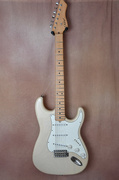 2009 D'Pergo Vintage Limited White Blonde OHSC