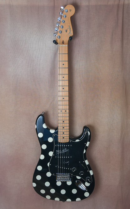 2005 Fender Stratocaster Polka Dot signed by Buddy Guy