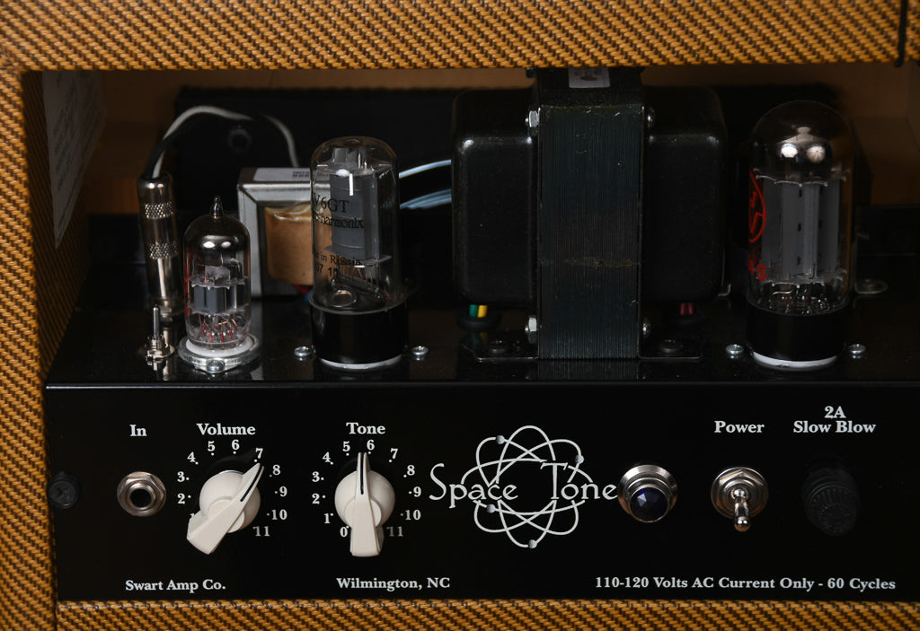 Swart Space Tone 1x8 Combo Tweed