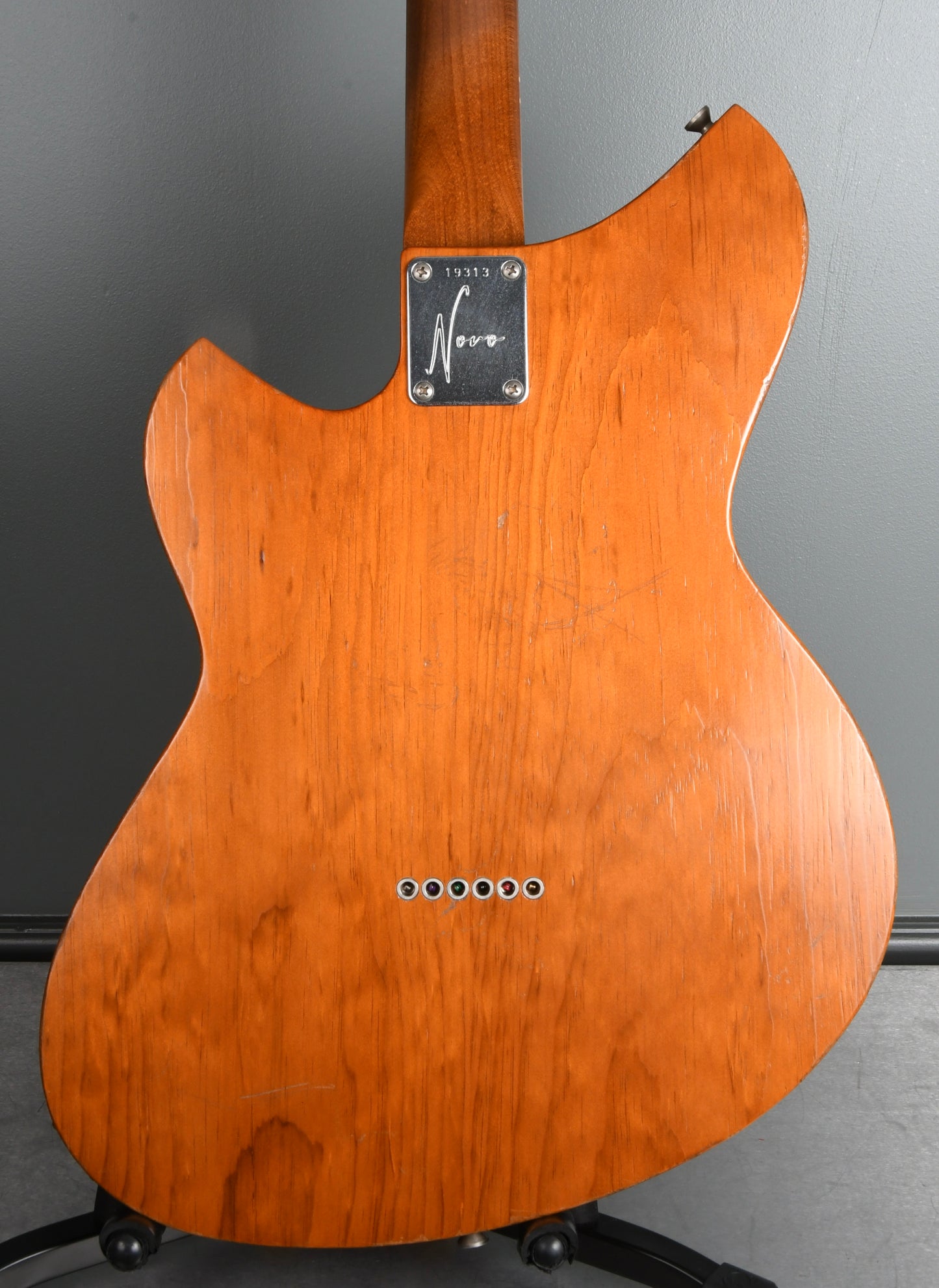 Novo Miris T ! Amber, Brown Tiger Shell binding and pickguard, Fralins