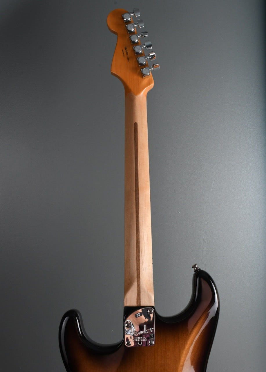 2012 Fender American Deluxe Stratocaster Sunburst & Maple Neck