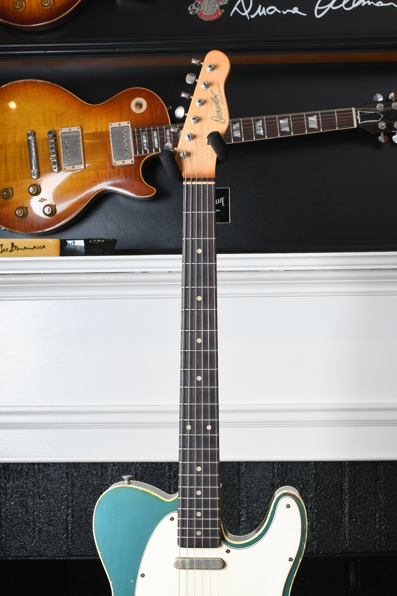 Danocaster Single Cut Faded Lake Placid Blue