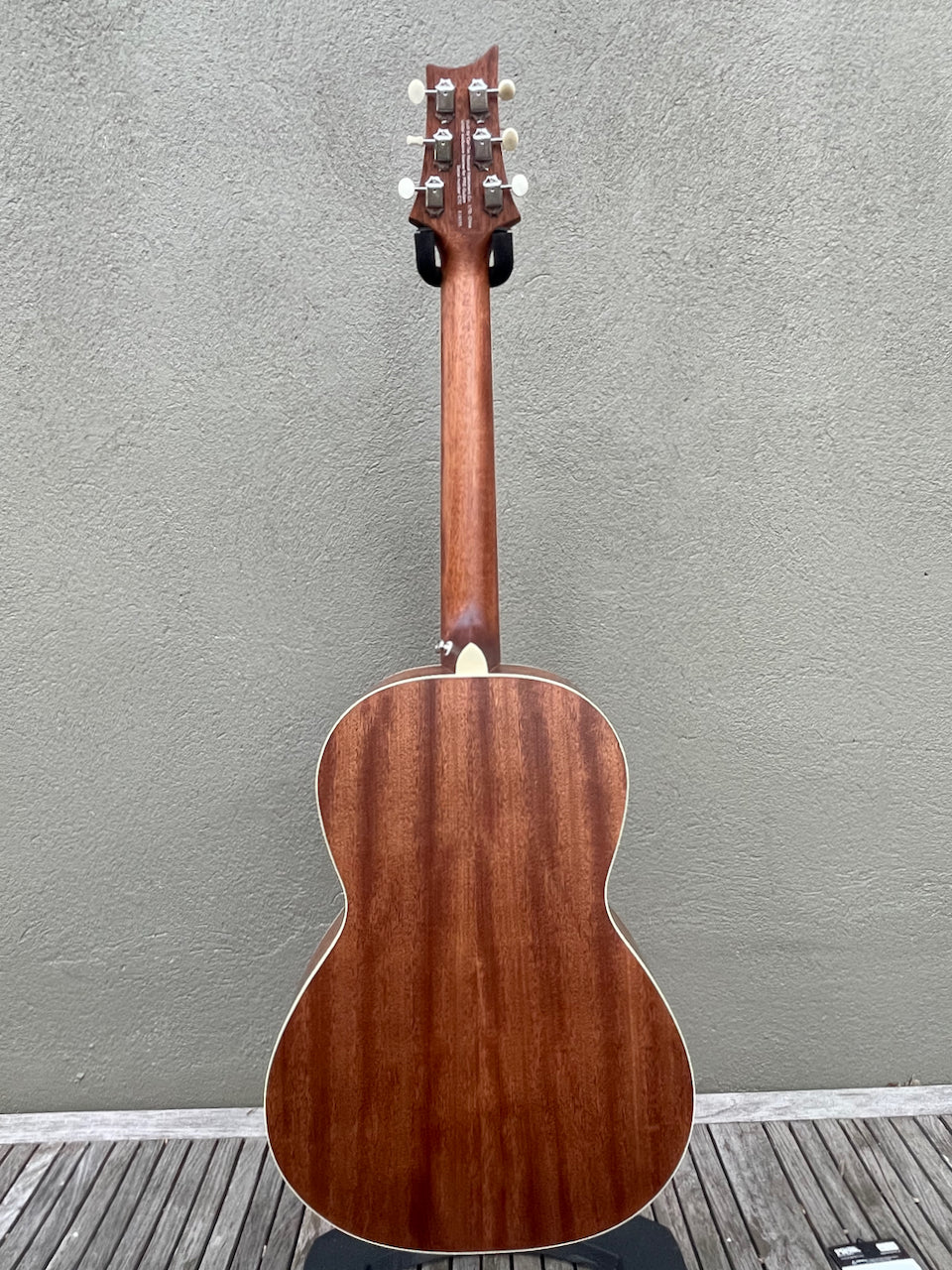 Paul Reed Smith PRS SE P20E Parlor Acoustic Limited Edition Lotus Pink
