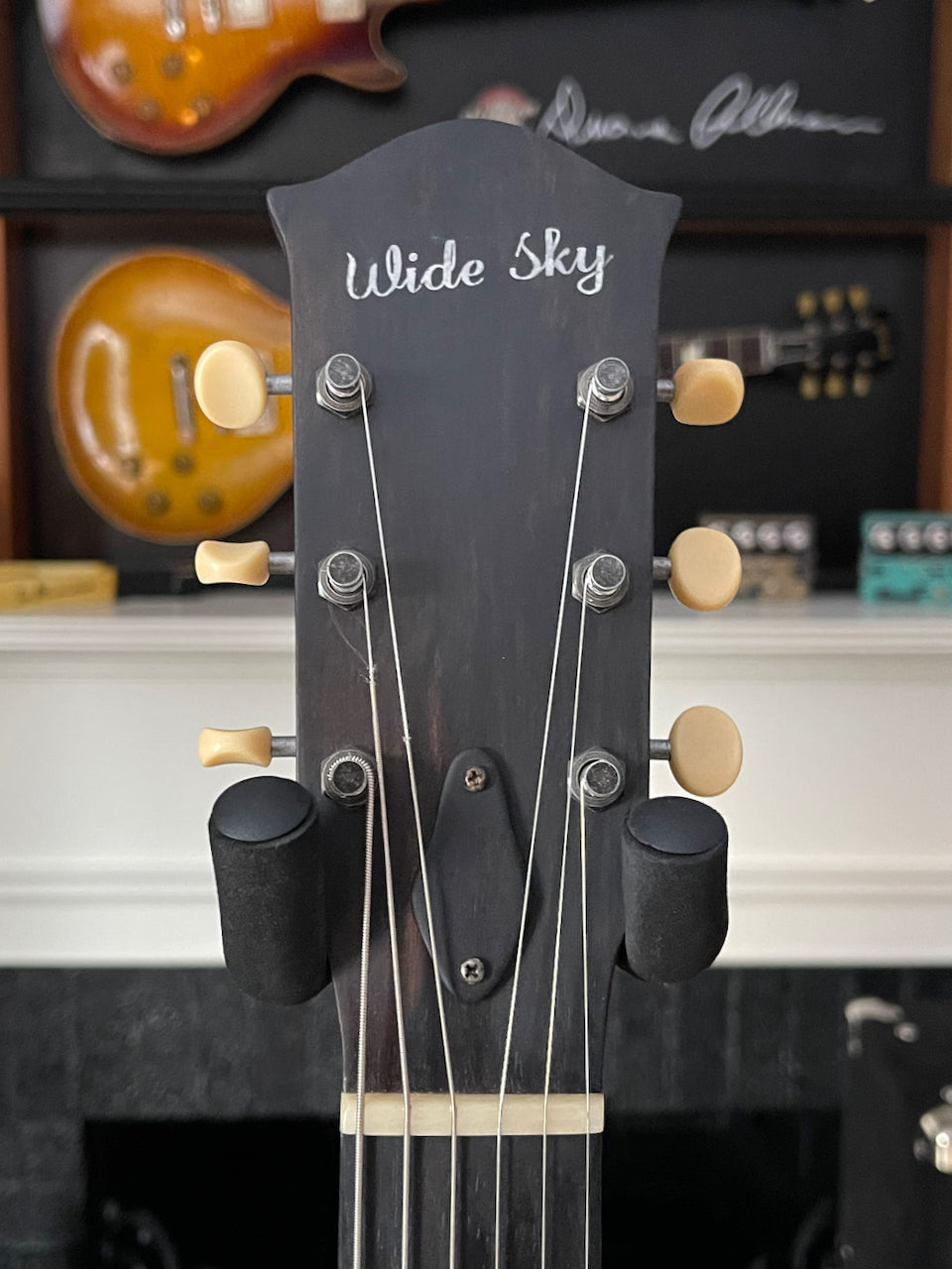 2019 Wide Sky P125 Cutaway Hand Rubbed Tobacco Burst