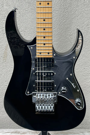 2000 Ibanez RG550, Black with Mirror Guard
