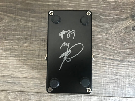 Stomp Under Foot Skinner Box