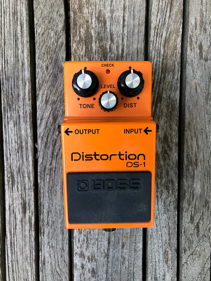 Boss Distortion DS-1