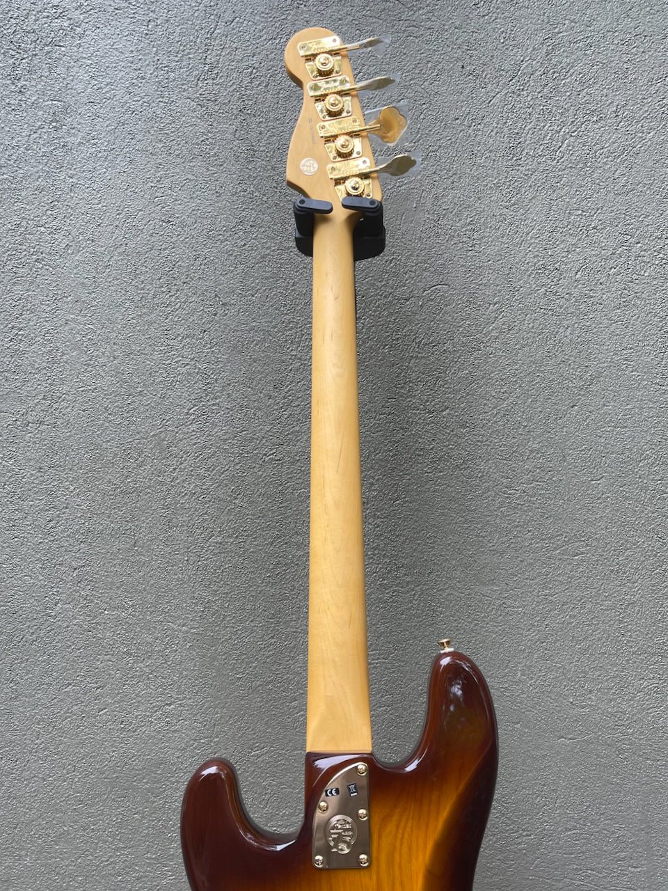 2020 Fender P Bass 75th Anniversary Bourbon Burst