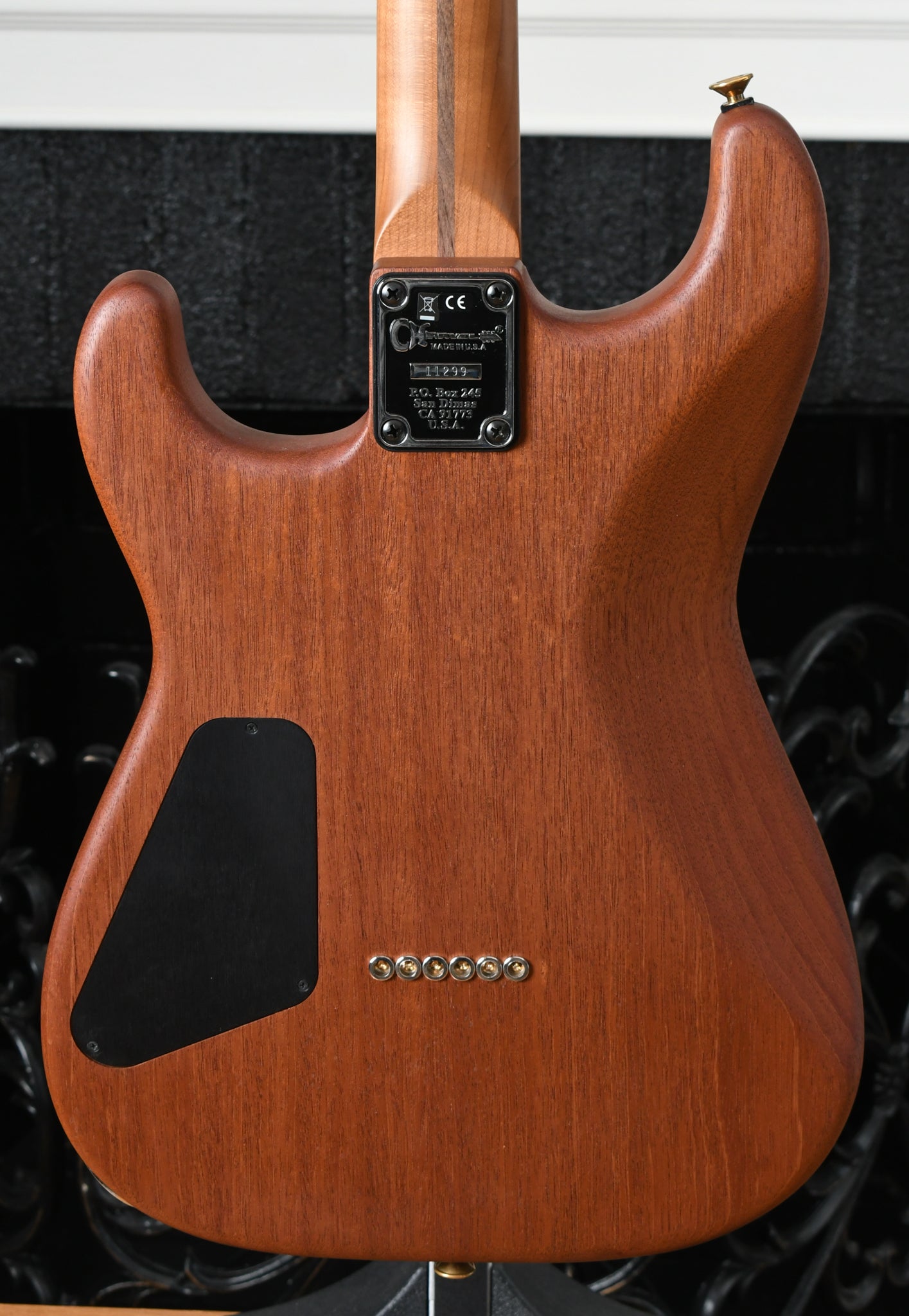 2019 Charvel USA Custom Shop San Dimas Cooked Mahogany Hartail