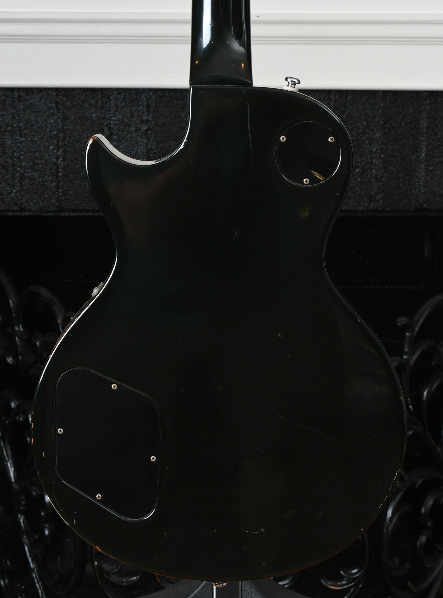 1980 Gibson Les Paul Pro Deluxe Ebony P-90's