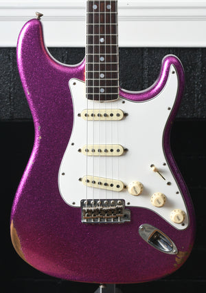 2018 Fender Stratocaster NAMM '67 Stratocaster Relic Magenta Sparkle