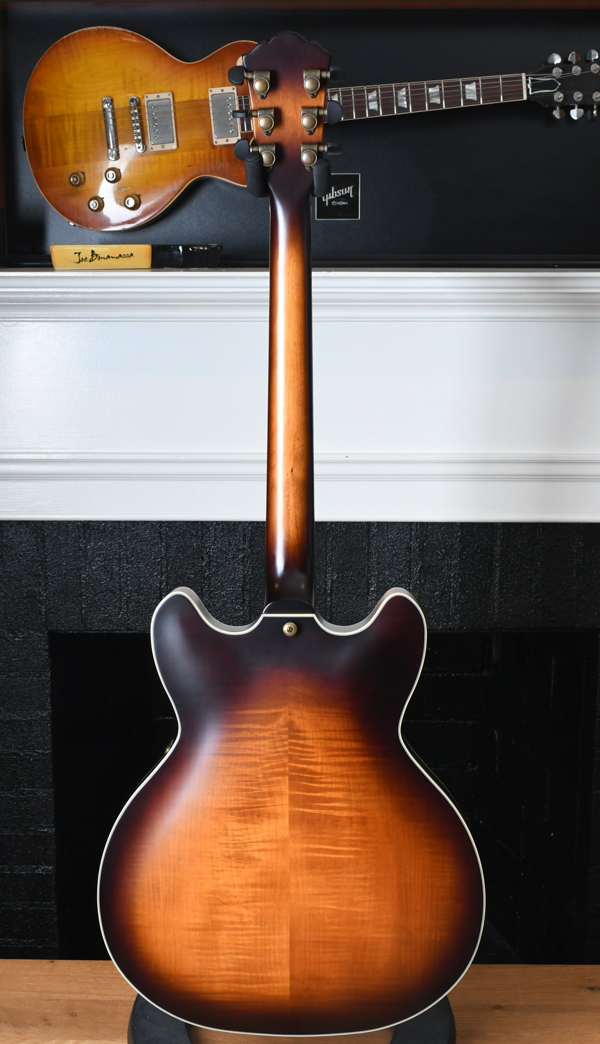 2014 Washburn HB36K VSBK Semi-hollow vintage sunburst matte finish 335