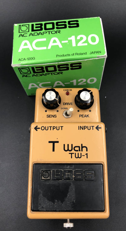 Boss TW-1 T Wah Silver Screw with ACA-120 power