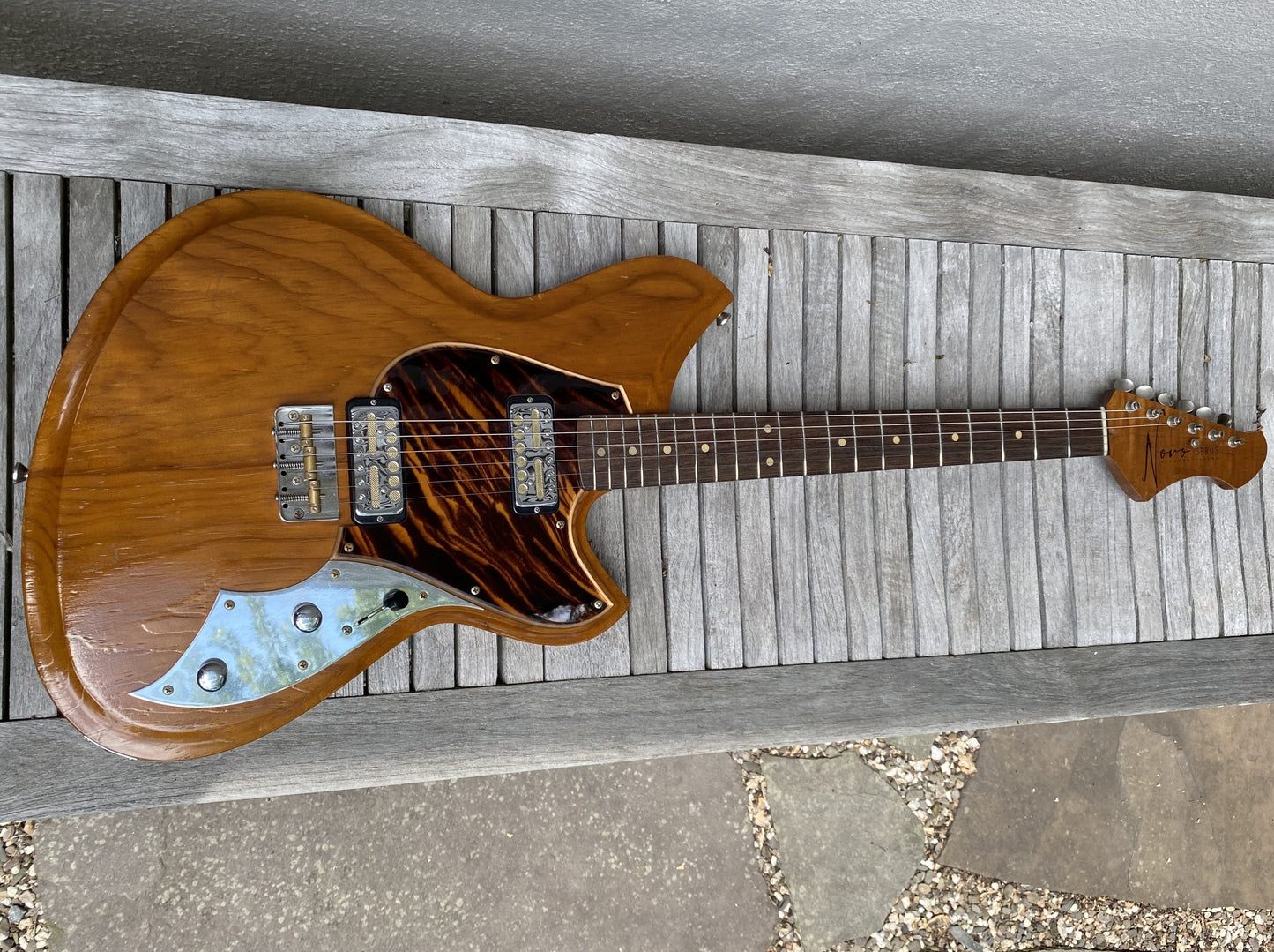 Novo Guitars Serus T90 Amber, German carve, rare Firestripe Pickguard, Lollar Gold Foils !