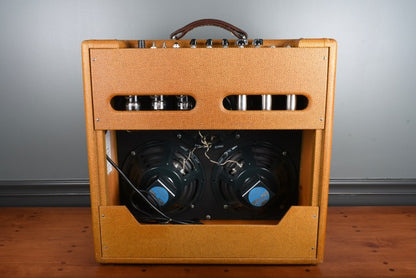 Victoria Amplifier Co 35310-T 3x10" combo in Tweed